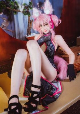 小烂货夹得我舒服_云播放粤语日本成人在线